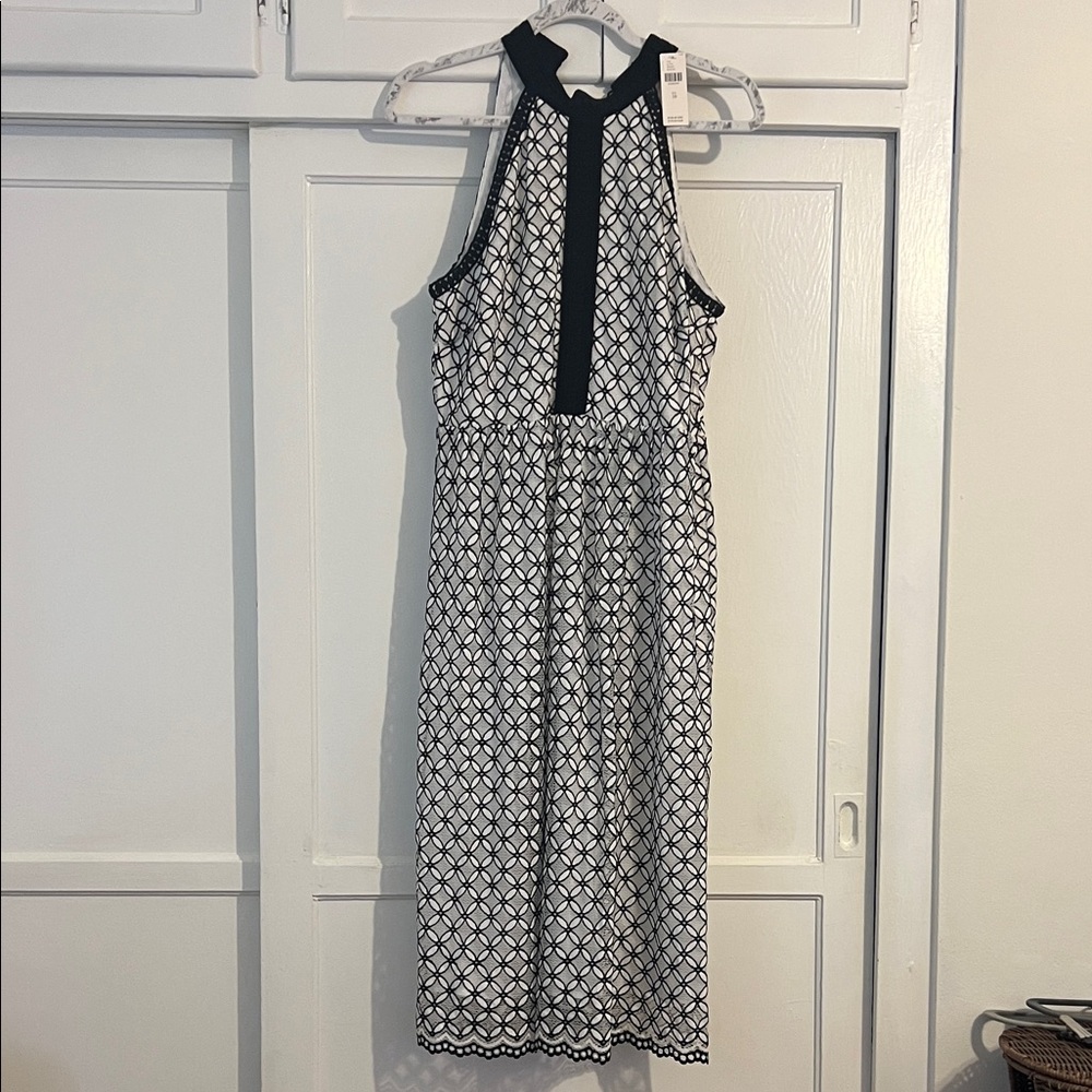 Elegant Black and White Patterned Dress